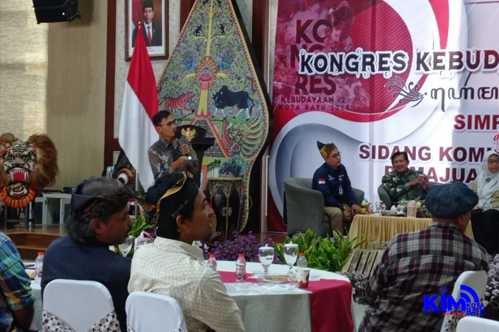 Pemateri Dalam Simposium Kongres Kebudayaan Kota Batu Tahun 2023 Sebagai Wakil Desa/ Kelurahan Kota Batu